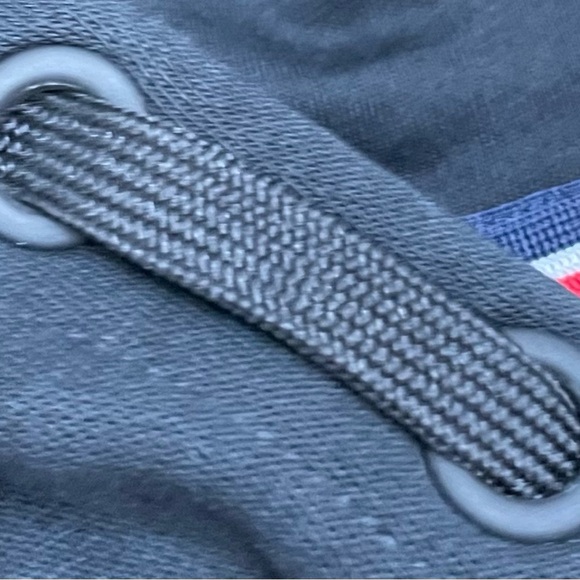 Mercedes AMG Petronas Hoodie F1 Team Black Men's Size Medium EUC - Picture 6 of 12